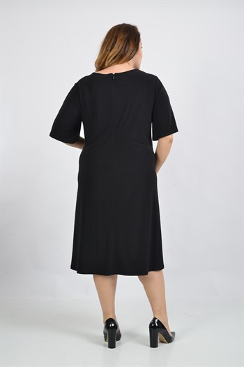 Büyük Beden Siyah Renkli Kısa Kollu Likralı V Yaka Elbise